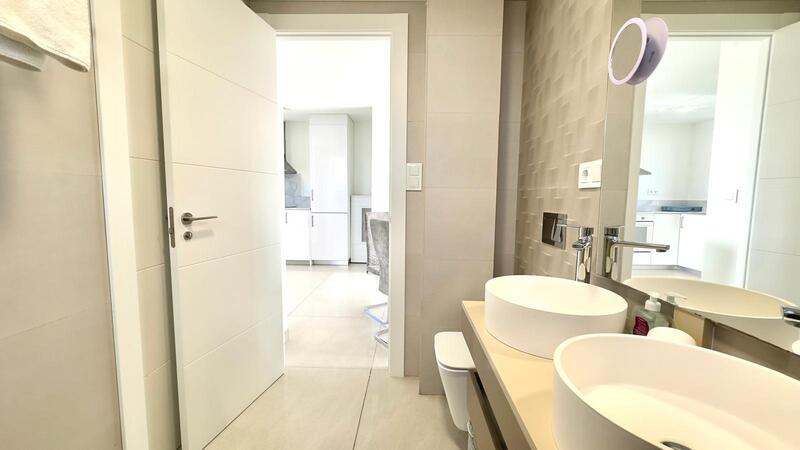 2 slaapkamer Appartement Te koop