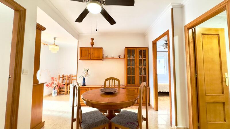 квартира продается в Torrevieja, Alicante