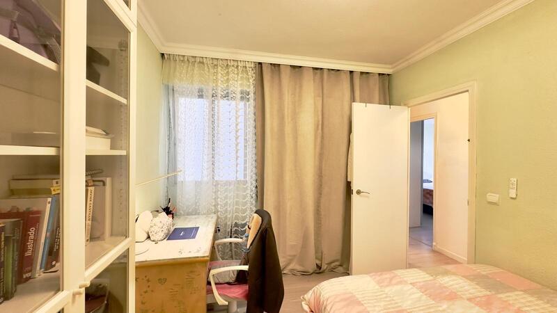4 Schlafzimmer Appartement zu verkaufen