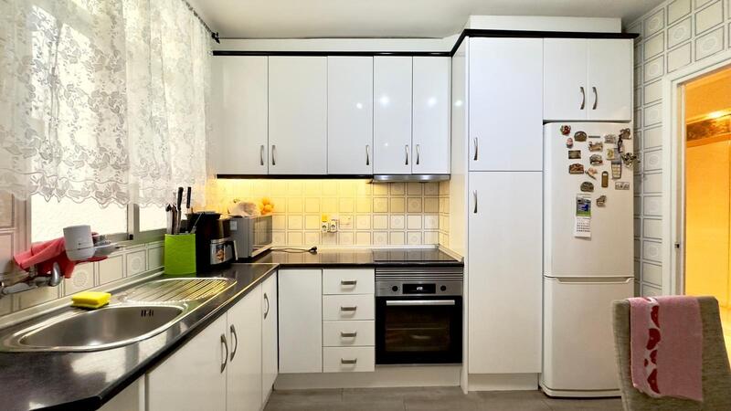 4 Schlafzimmer Appartement zu verkaufen