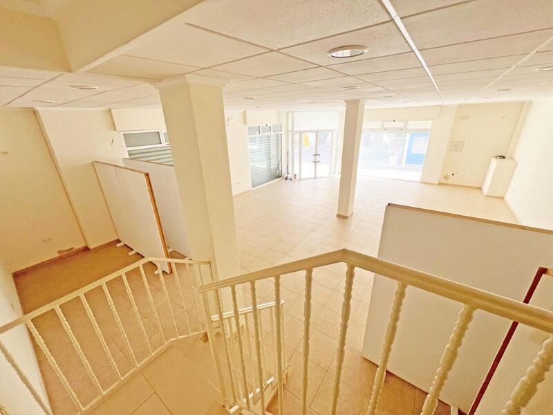 Kommersiella fastigheter till salu Kommersiella fastigheter till salu