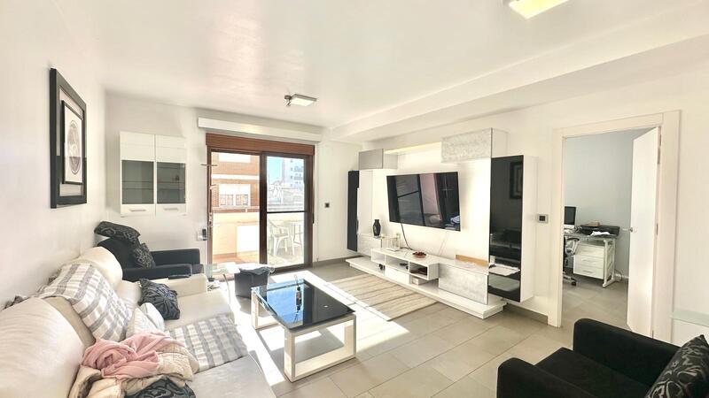 Appartement zu verkaufen in Torrevieja, Alicante