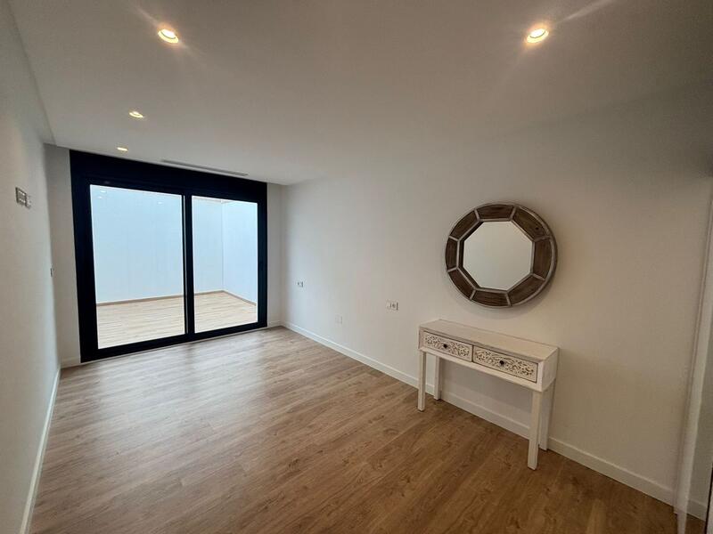 4 slaapkamer Villa Te koop 4 slaapkamer Villa Te koop