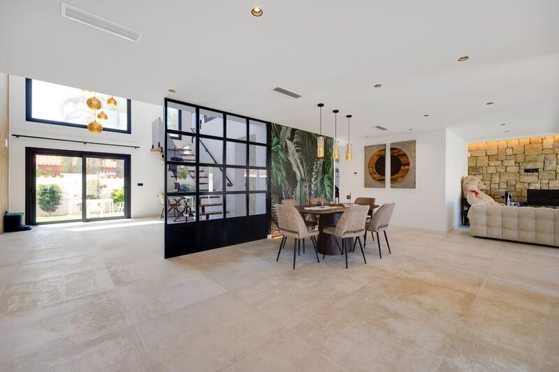 5 bedroom Villa for sale