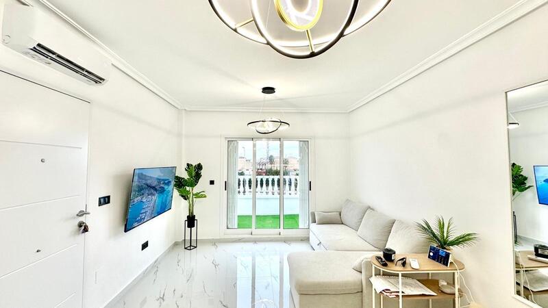 Villa à vendre dans Orihuela Costa, Alicante