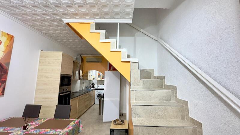 2 Schlafzimmer Stadthaus zu verkaufen