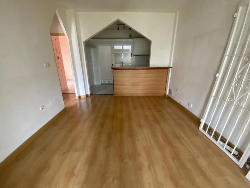 2 Cuarto Villa en venta