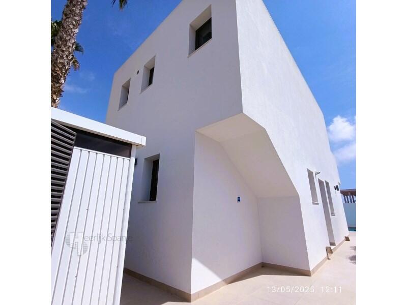 3 bedroom Villa for sale 3 bedroom Villa for sale