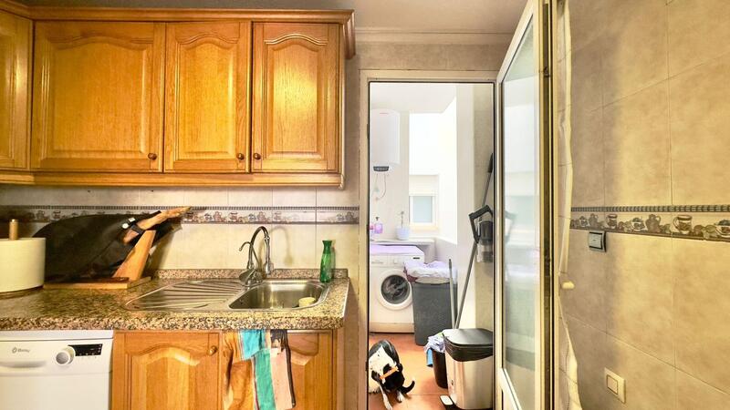 4 bedroom Apartment for sale