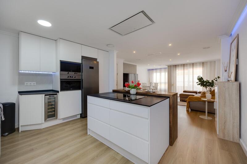 3 спальная комната квартира продается