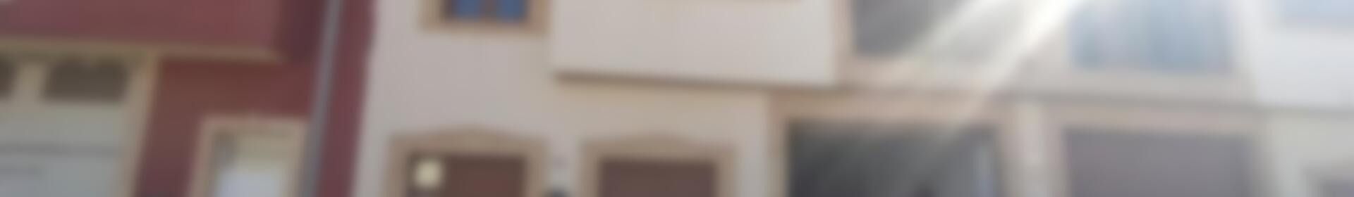 4 bedroom Townhouse for sale