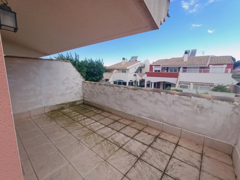 3 спальная комната Деревенский Дом продается