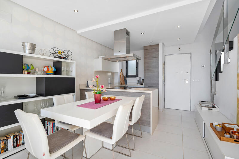 3 спальная комната вилла продается