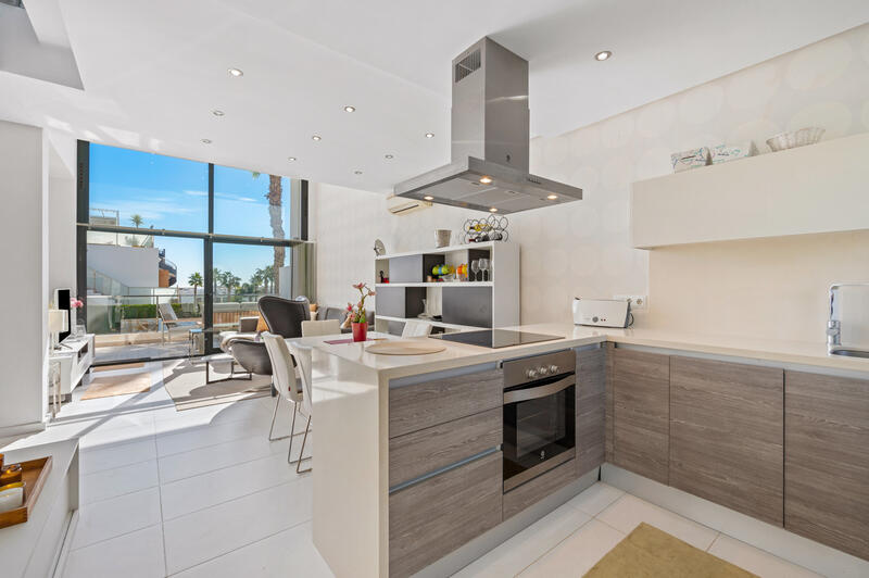 3 спальная комната вилла продается