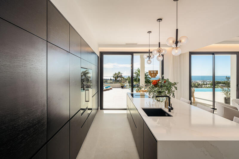 6 bedroom Villa for sale