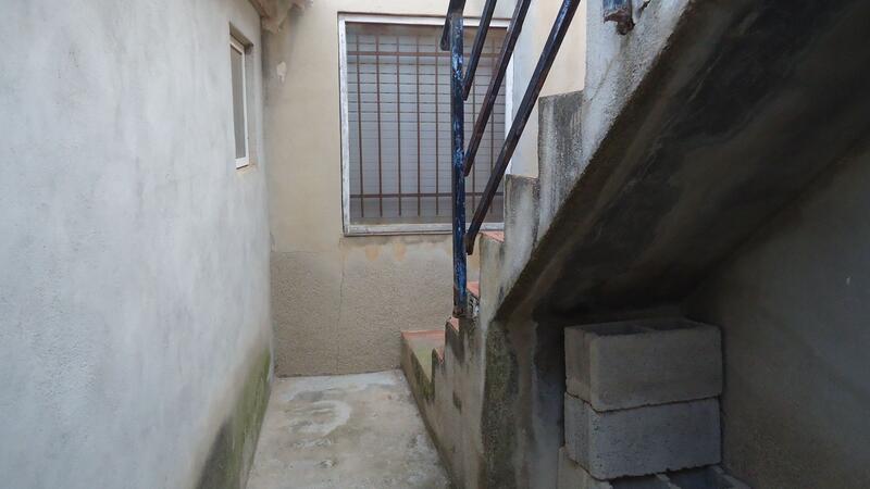 2 bedroom Townhouse for sale