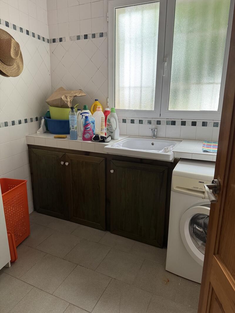 4 Cuarto Villa en venta