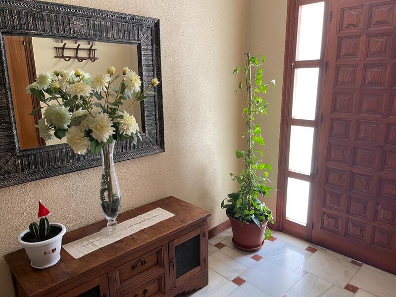 5 bedroom Villa for sale