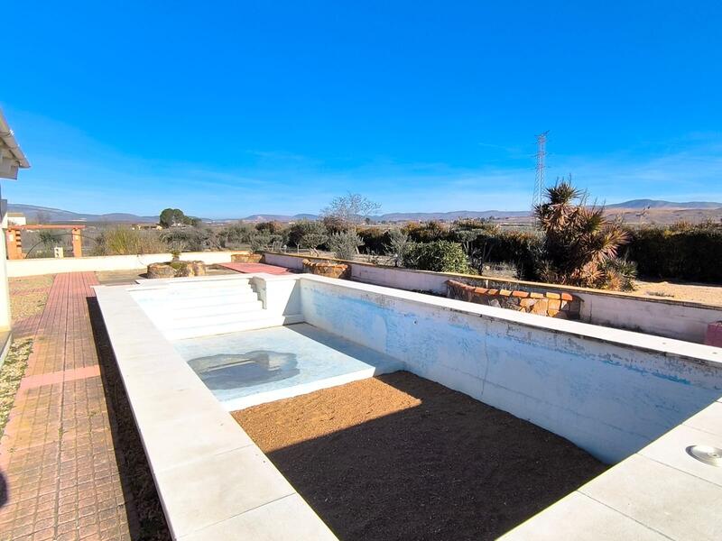 4 bedroom Villa for sale