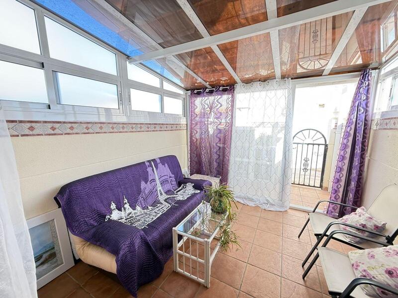 2 slaapkamer Gezinswoning Te koop