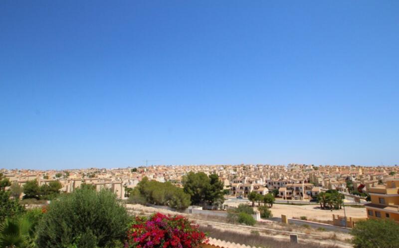 4 спальная комната вилла продается