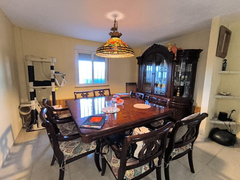 5 bedroom Villa for sale