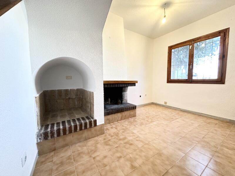 2 bedroom Townhouse for sale