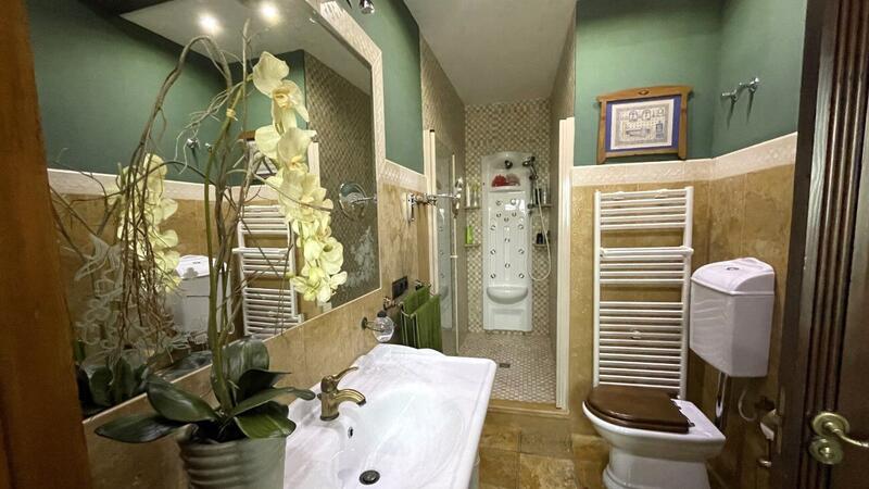 4 Schlafzimmer Stadthaus zu verkaufen