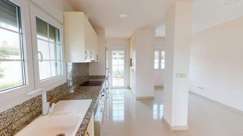 4 Cuarto Villa en venta