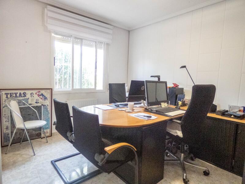 6 chambre Villa à vendre