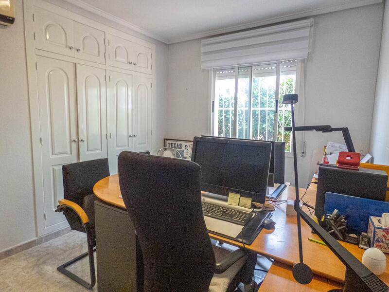 6 chambre Villa à vendre
