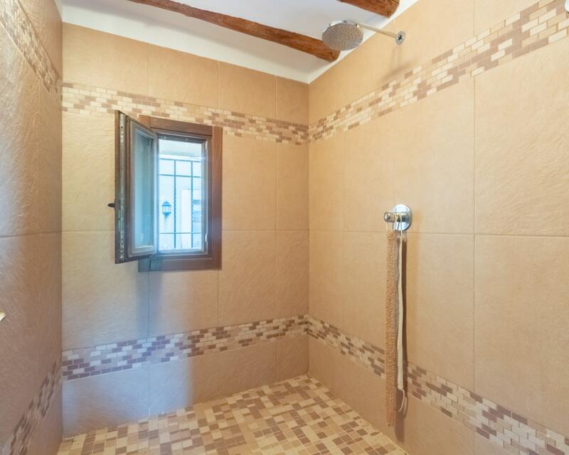 15 sovrum Villa till salu