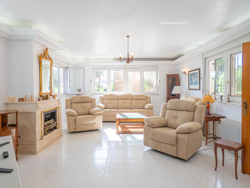 7 Schlafzimmer Villa zu verkaufen