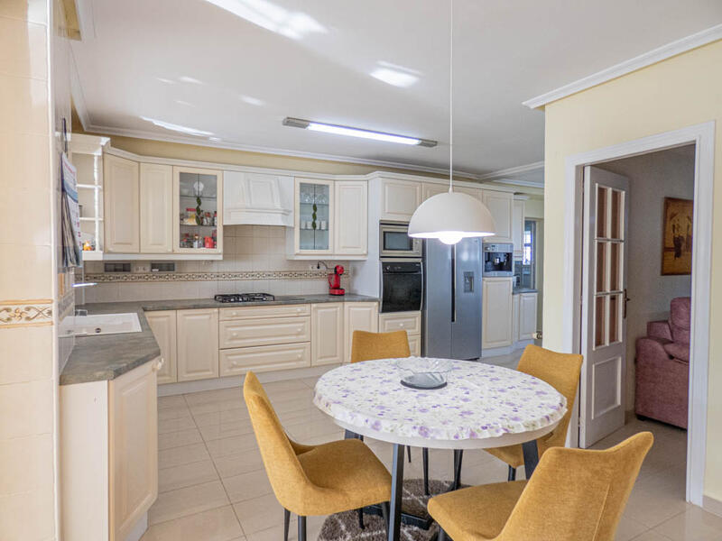 7 Schlafzimmer Villa zu verkaufen