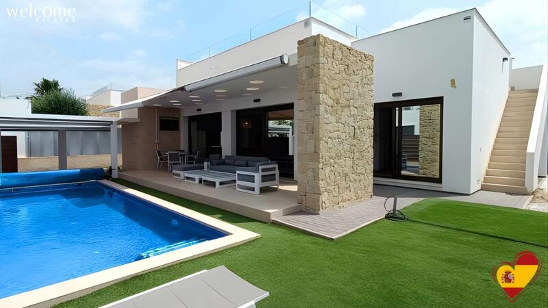 Villa en venta en Entre Naranjos -Flores, Alicante