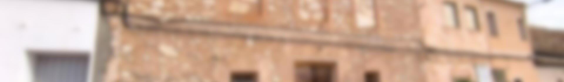 5 bedroom Townhouse for sale