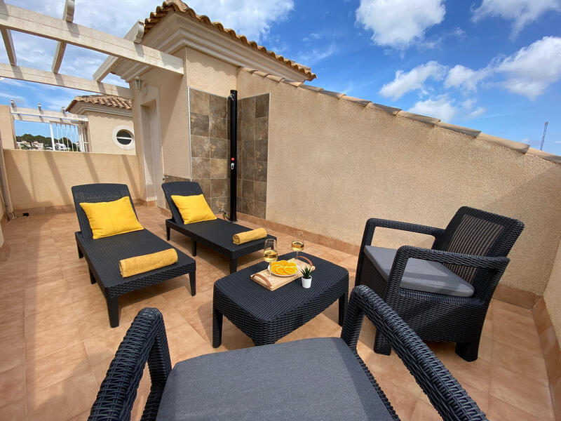 2 спальная комната квартира продается