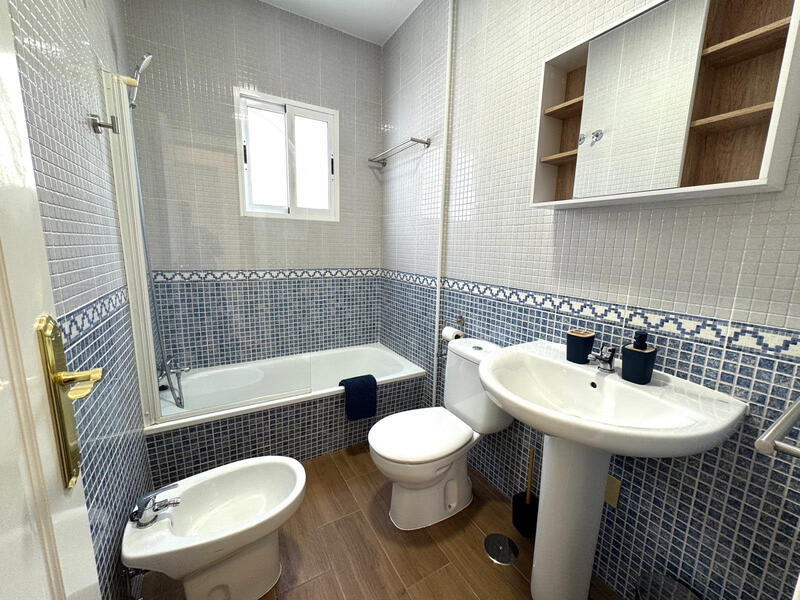 2 спальная комната квартира продается