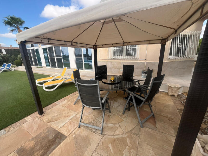 6 soverom Villa til salgs 6 soverom Villa til salgs