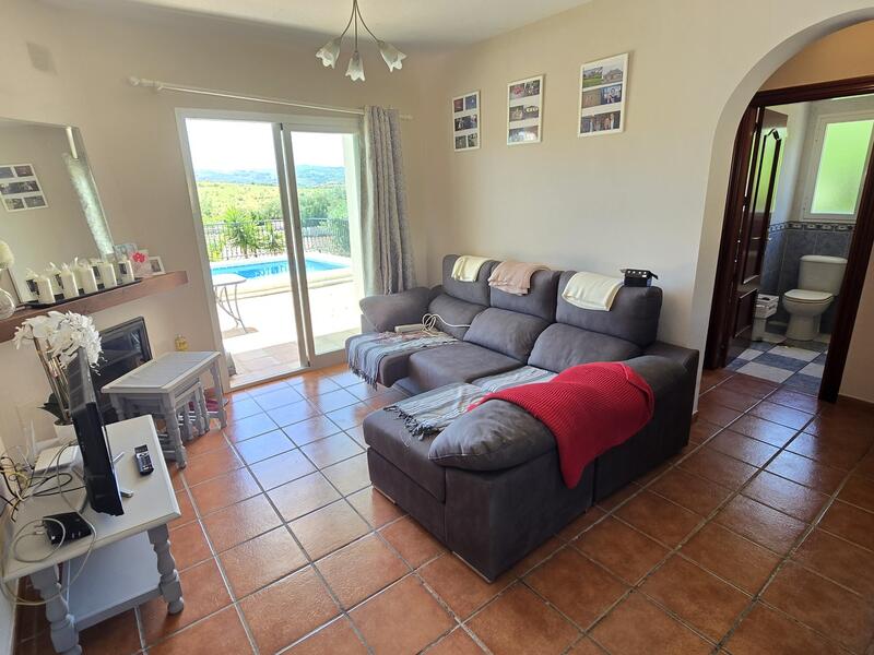 6 bedroom Villa for sale