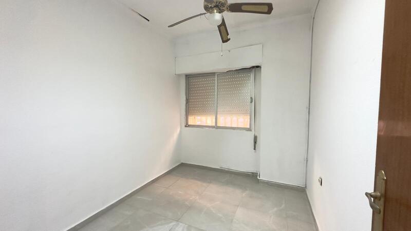 3 спальная комната квартира продается