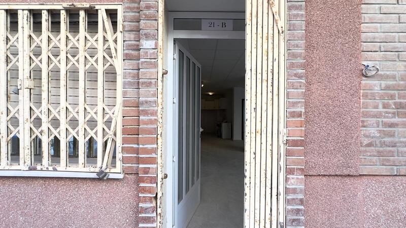 3 спальная комната квартира продается