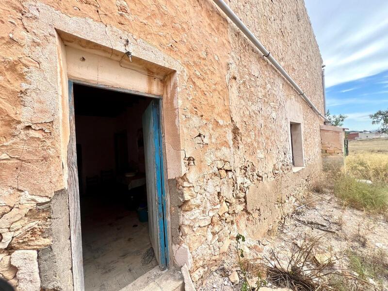 3 bedroom Country House for sale