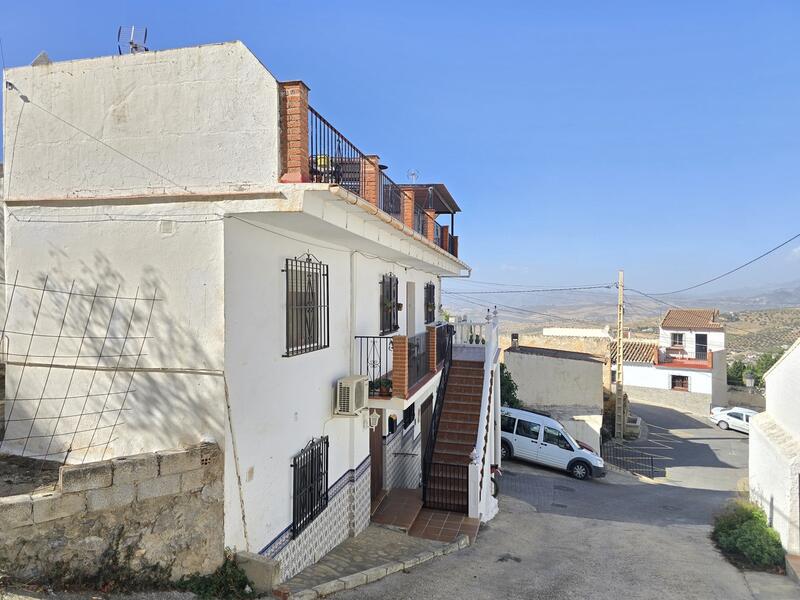 6 bedroom Townhouse for sale 6 bedroom Townhouse for sale