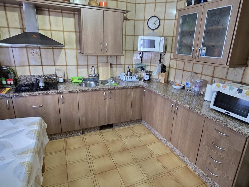 6 bedroom Townhouse for sale 6 bedroom Townhouse for sale