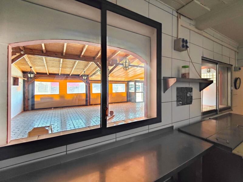 6 bedroom Commercial Property for sale