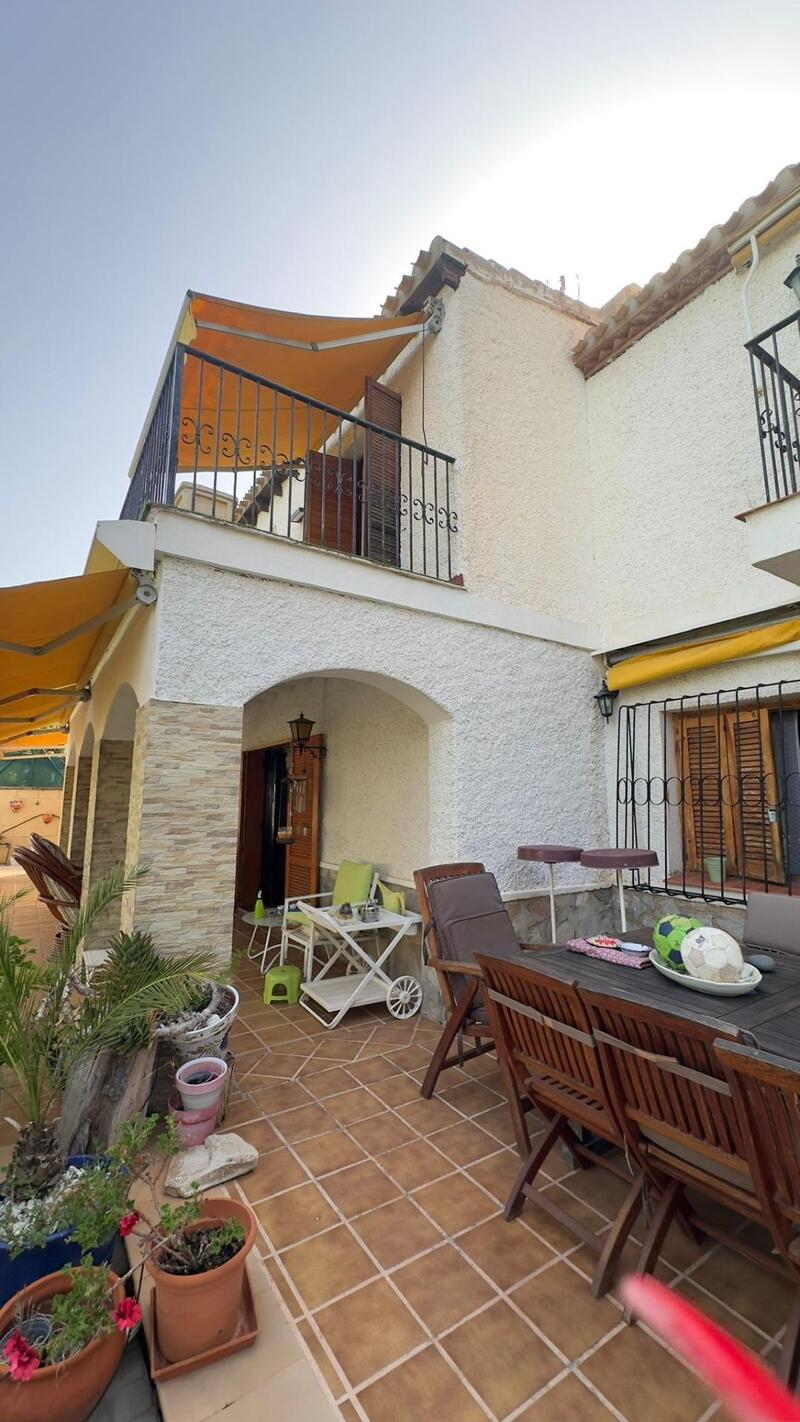4 Cuarto Villa en venta