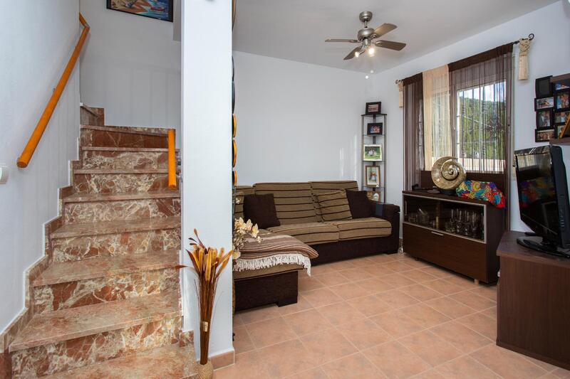 2 bedroom Townhouse for sale