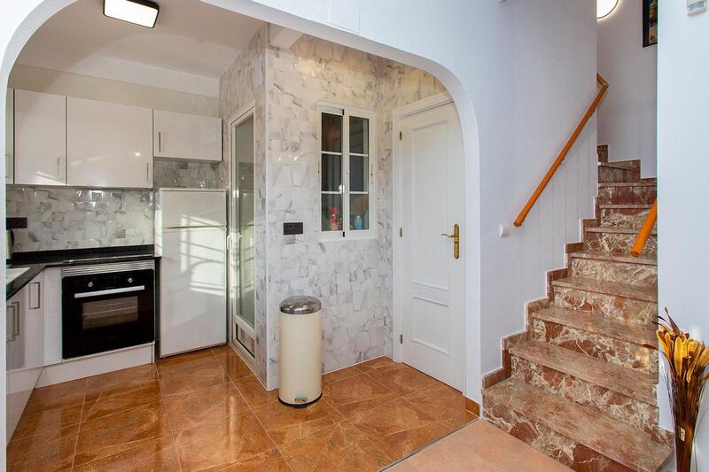 2 bedroom Townhouse for sale