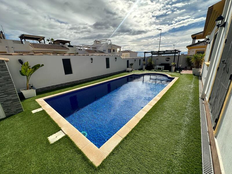 2 sovrum Villa till salu